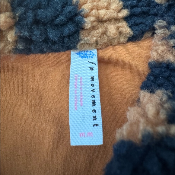 Free people movement jacket in toasted coconut, size medium. - Picture 6 of 7